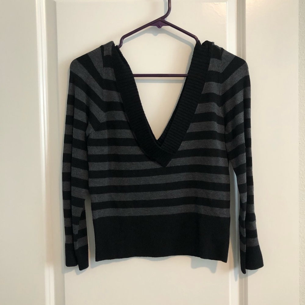 Long sleeve crop top